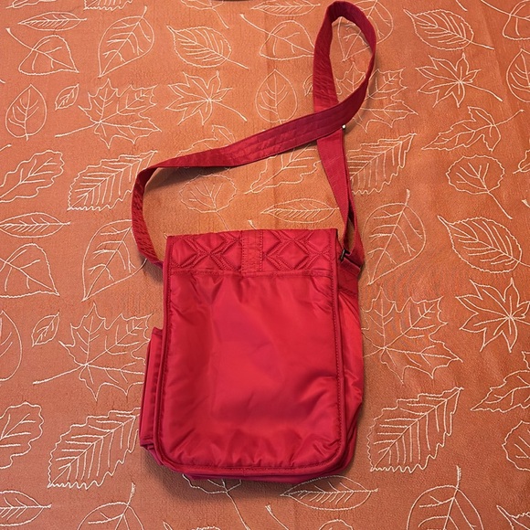 NWOT Lug Moped Hot Pink Quilted Messenger Crossbody Bag - Picture 2 of 4